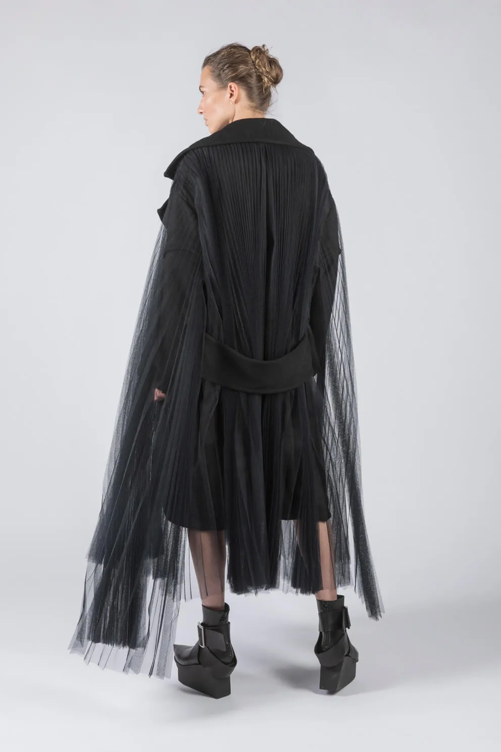 PILLBOX TULLE - Coat