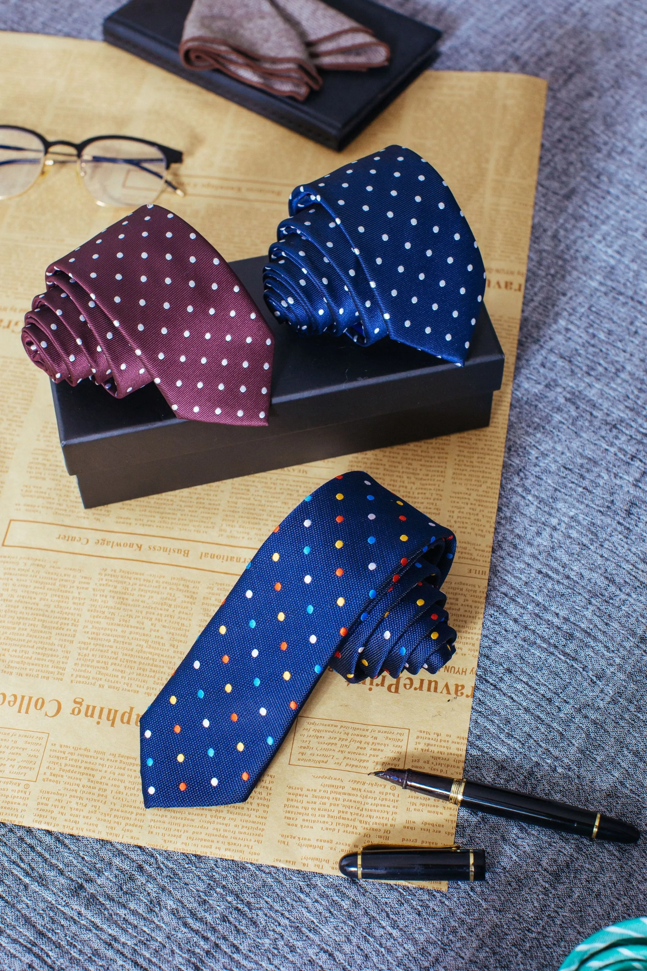 Simple Being Dot Pattern Neckties